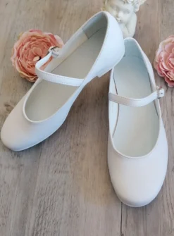 ballerine fille avec lanière sur le côté