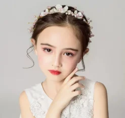 Bijoux de tête couronne fleurs et perles