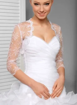 Boléro femme brodé et dentelle manches 3/4