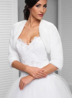 Boléro mariage pour femme fausse fourrure manches 3/4