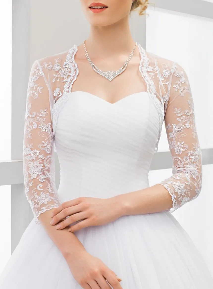 Boléro mariée court brodé et perlé manches 3/4