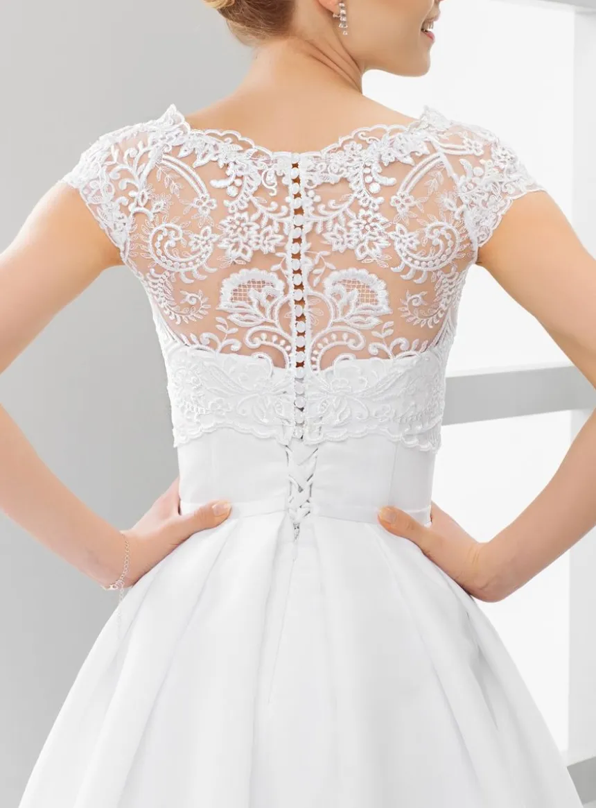 Boléro mariée dentelle dos boutonné manches courtes