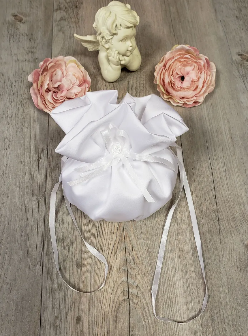 Bourse enfant en satin et petit noeud