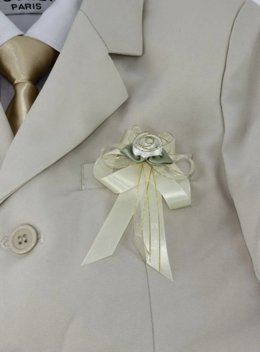 Boutonnière fleur et ruban satin