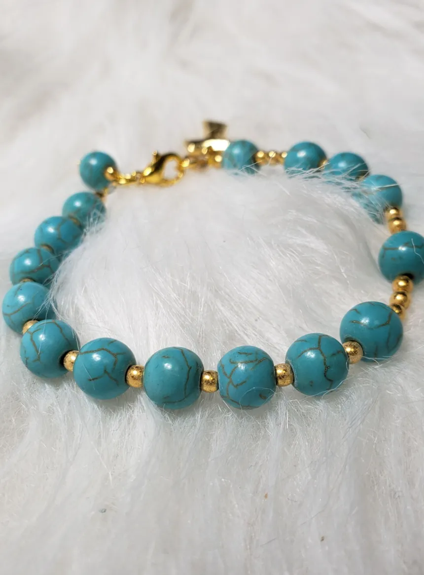 Bracelet chrétien en Perles Turquoise avec la croix de St Antoine Bleu turquoise