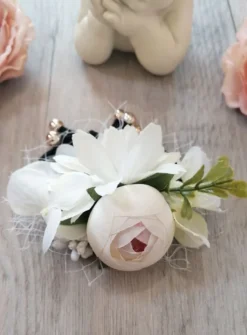 Bracelet demoiselle d'honneur composition florale