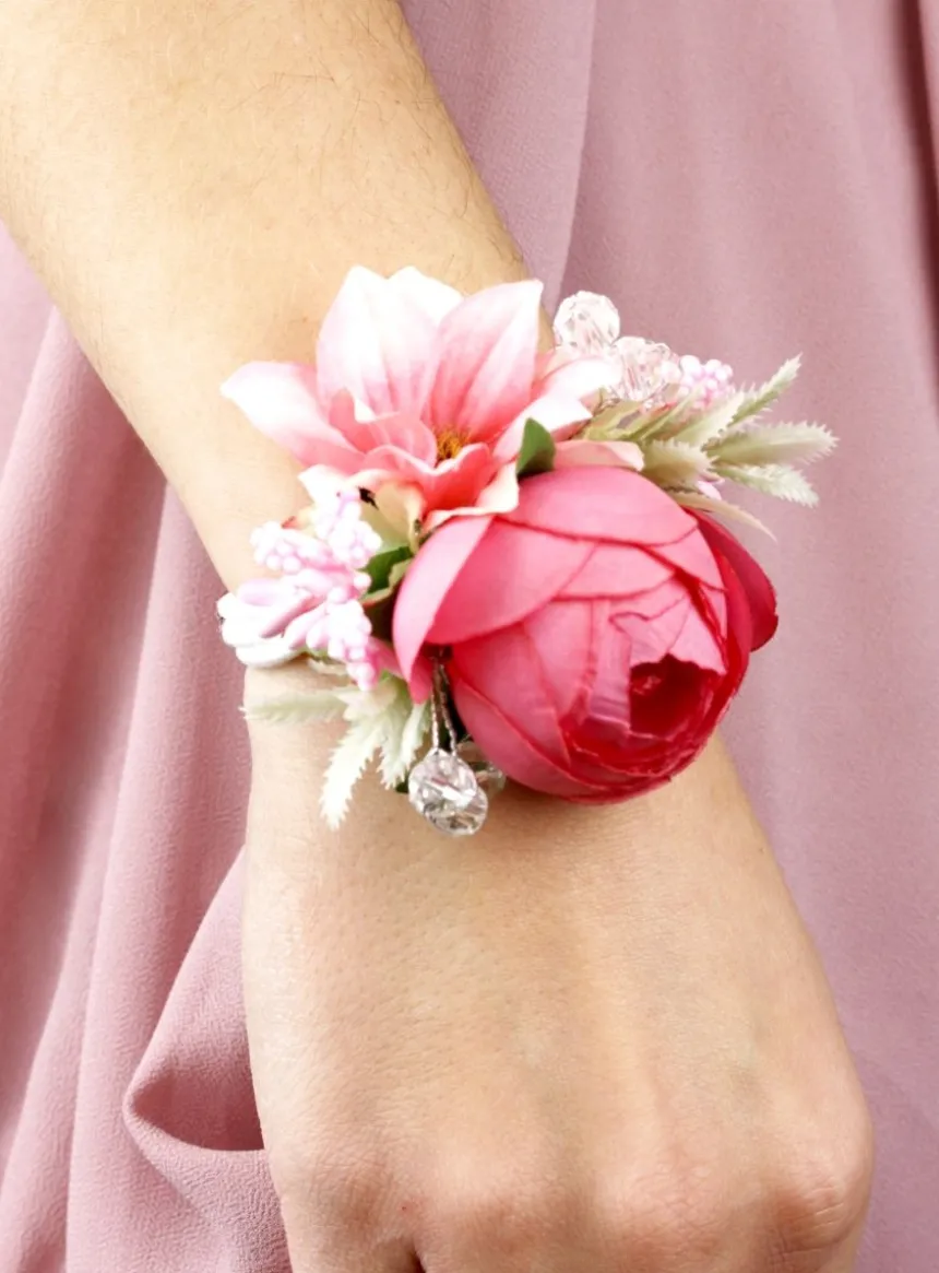 Bracelet demoiselle d'honneur composition florale