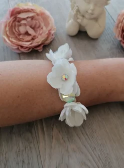 Bracelet demoiselle d'honneur fleurs