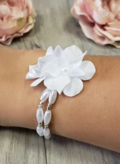 Bracelet demoiselle d'honneur ou de cérémonie perles et fleurs Blanc