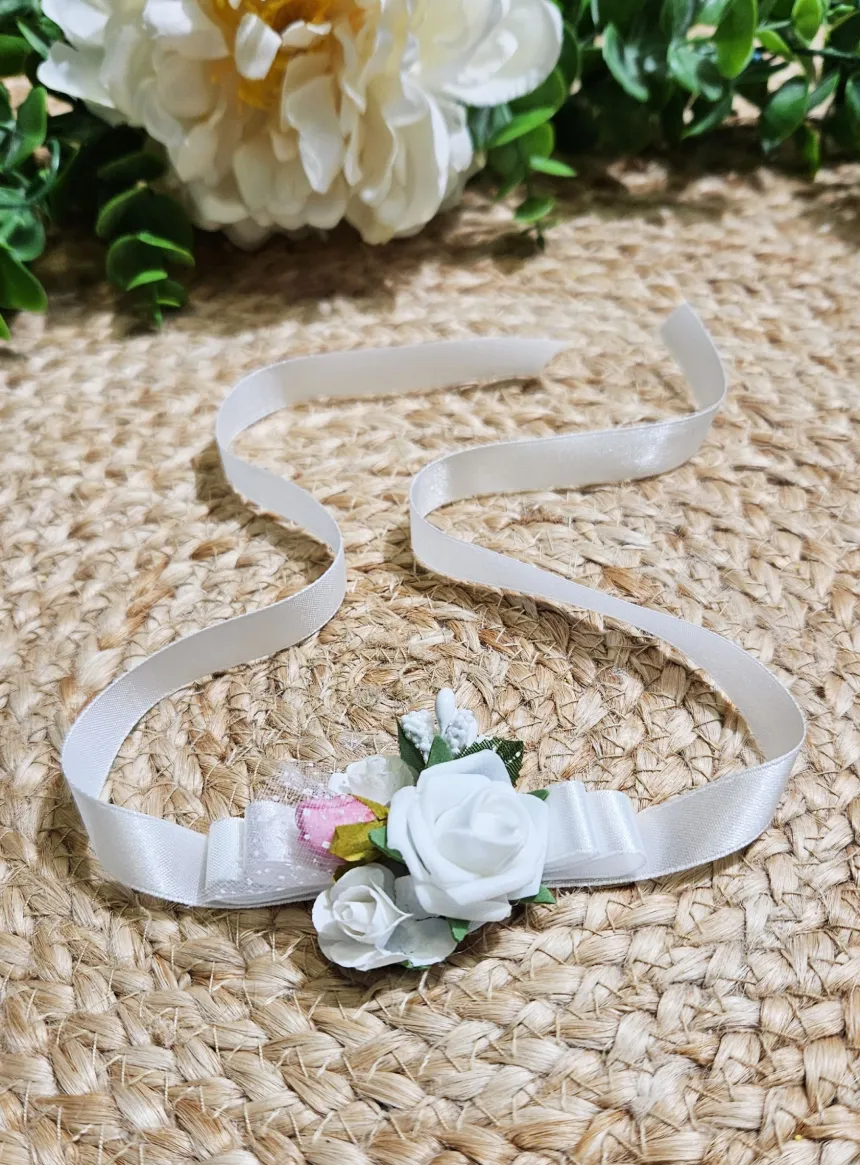 Bracelet ruban fleuri pour demoiselle d'honneur