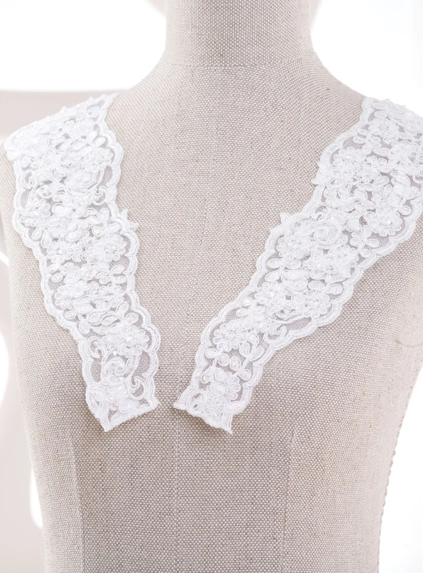 Bretelles application dentelle et perles