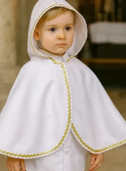 Cape baptême / communion satin blanc et galon doré avec capuche