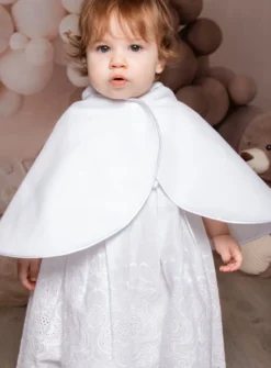 Cape blanche pour baptême ou communion