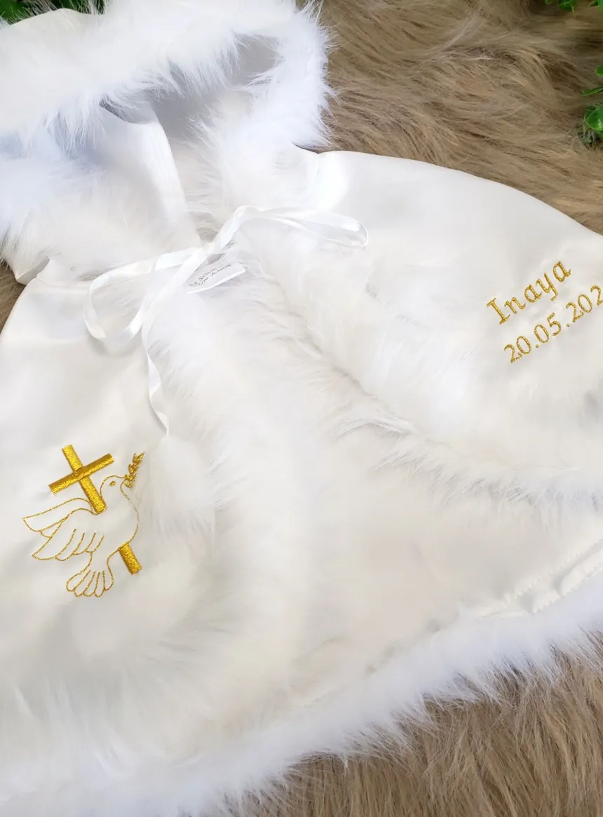 Cape de baptême satin et fourrure avec capuche Blanc bébé