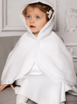Cape polaire blanche pour baptême bébé