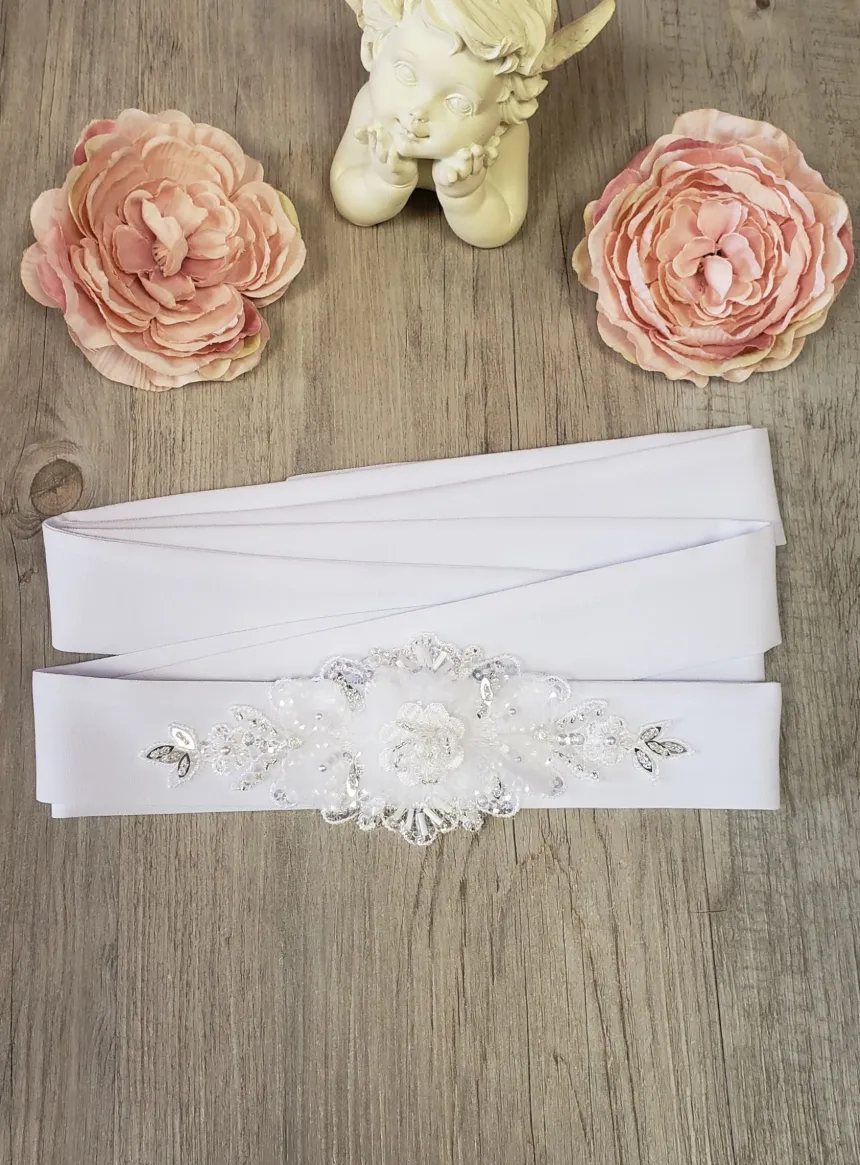 Ceinture dentelle perlée et fleurs centrée - Collection Création Blanc