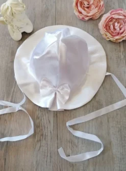 Chapeau bébé fille satin blanc