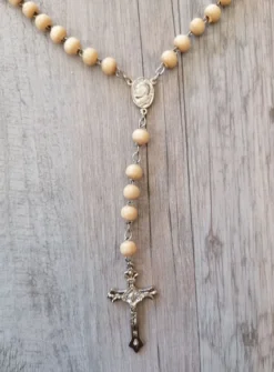 Chapelet perles en bois Beige