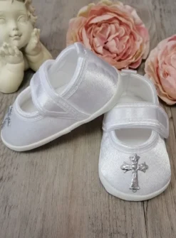 Chaussons baptême bébé fille avec croix