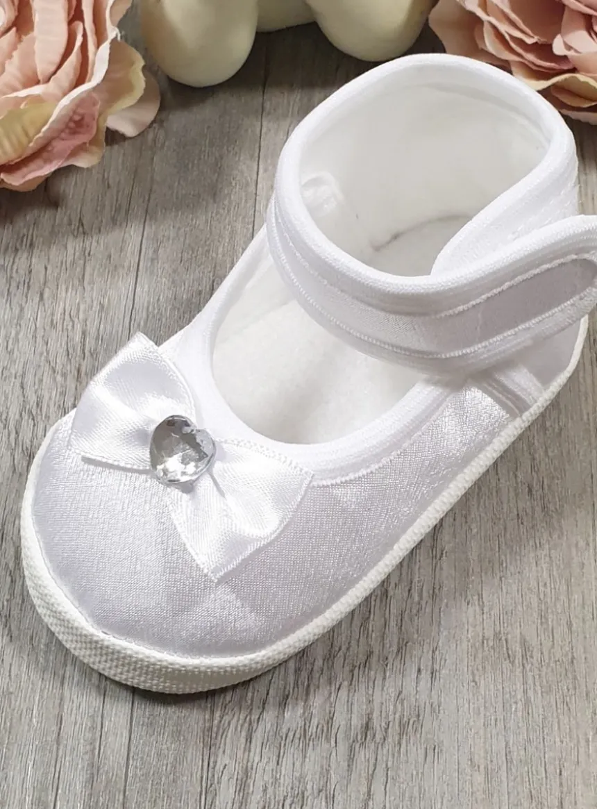 Chaussons bébé fille satin blanc avec nœud et strass