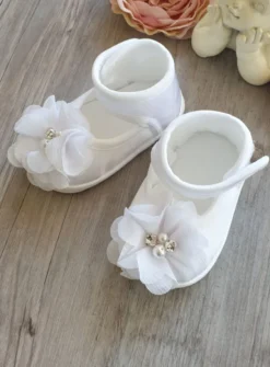 Chaussons blanche bébé fille fleurs et strass