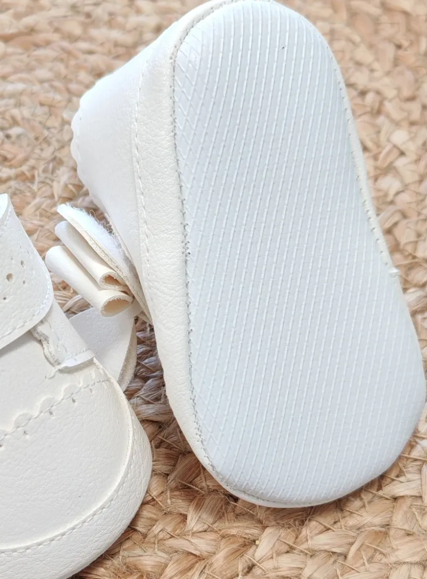 Chaussons de baptême bébé fille avec nœud