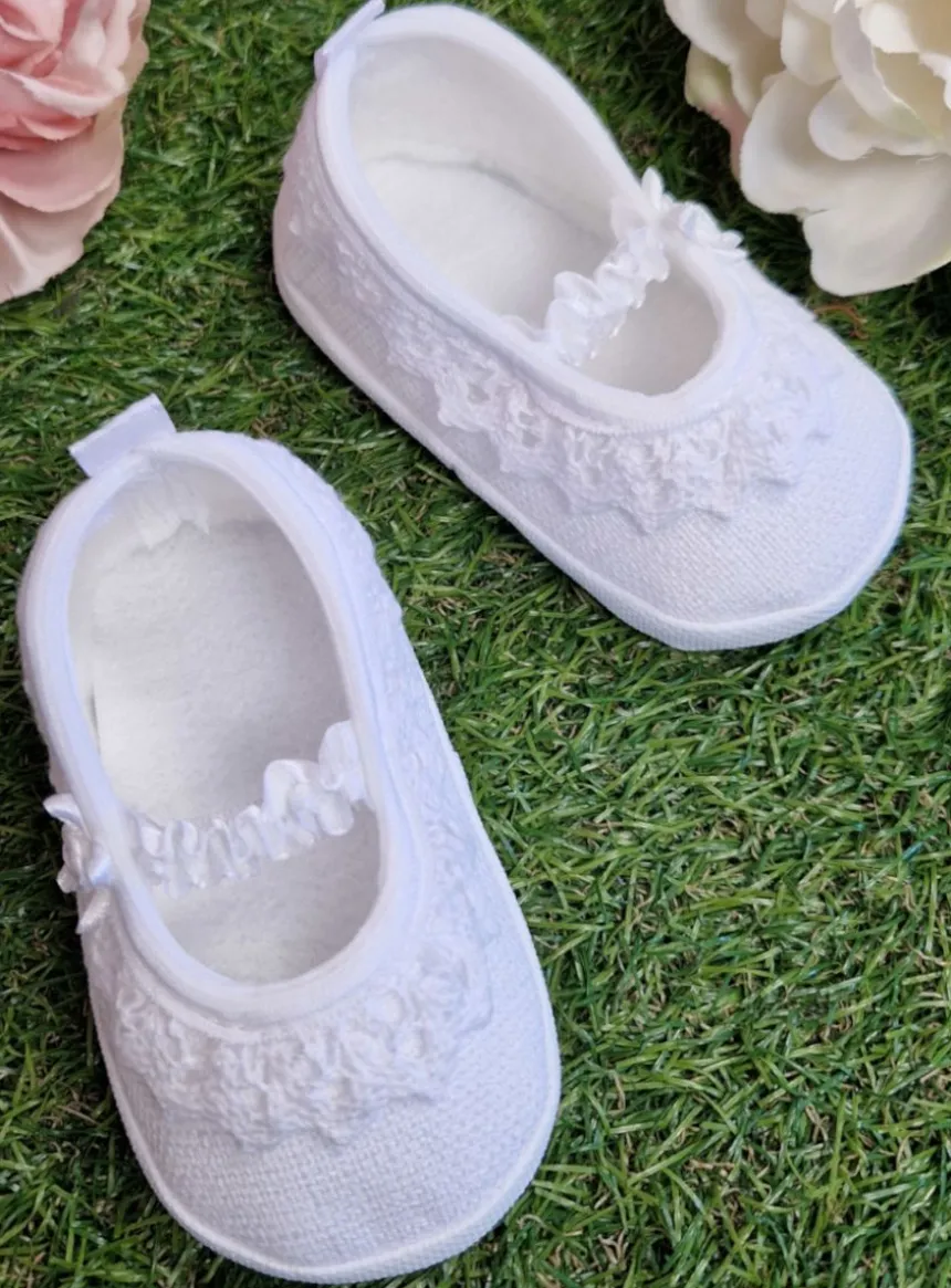 Chaussons de baptême bébé fille dentelle vintage