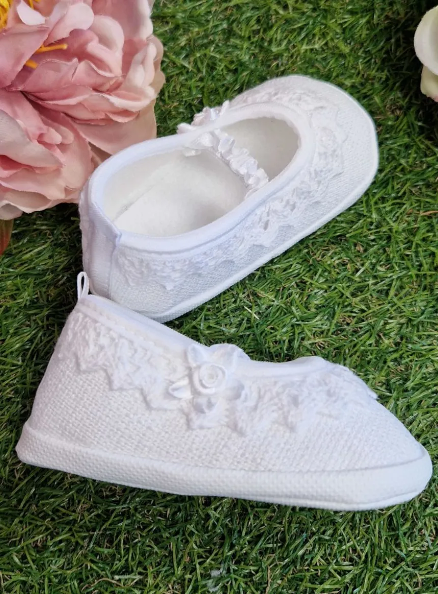 Chaussons de baptême bébé fille dentelle vintage