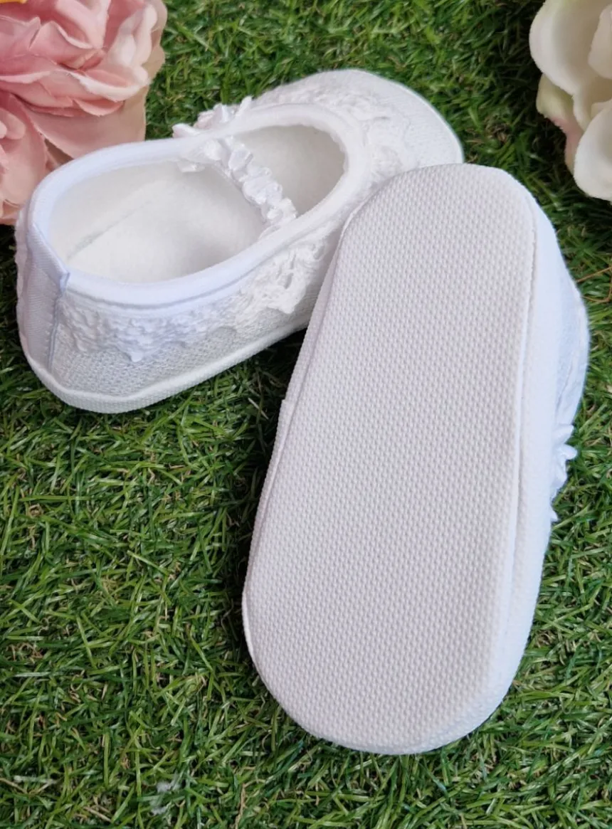 Chaussons de baptême bébé fille dentelle vintage