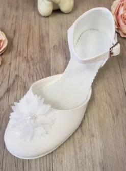 Chaussures communion fille petits talons fleur tissu