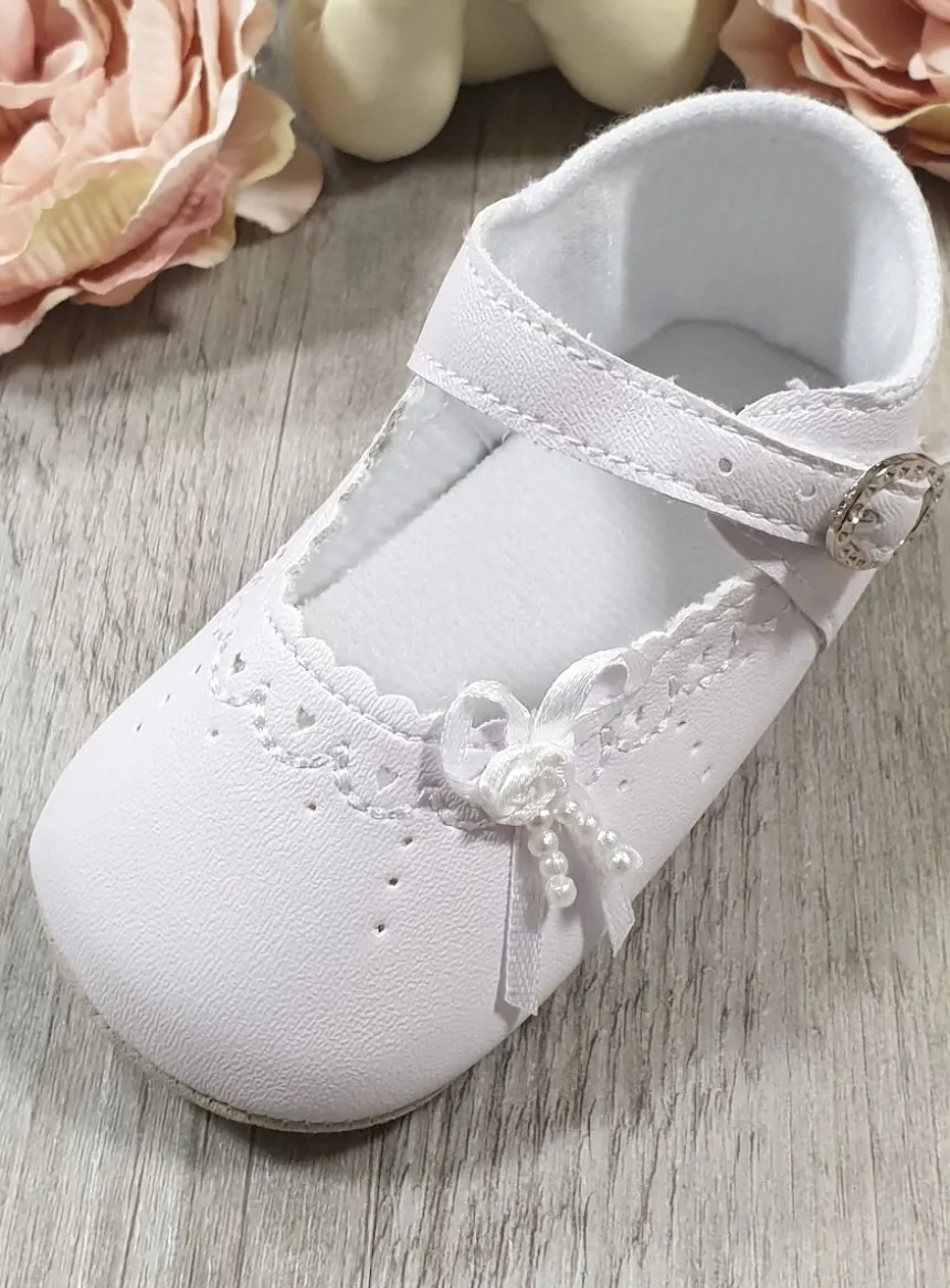 Chaussures de baptême bébé fille coeur