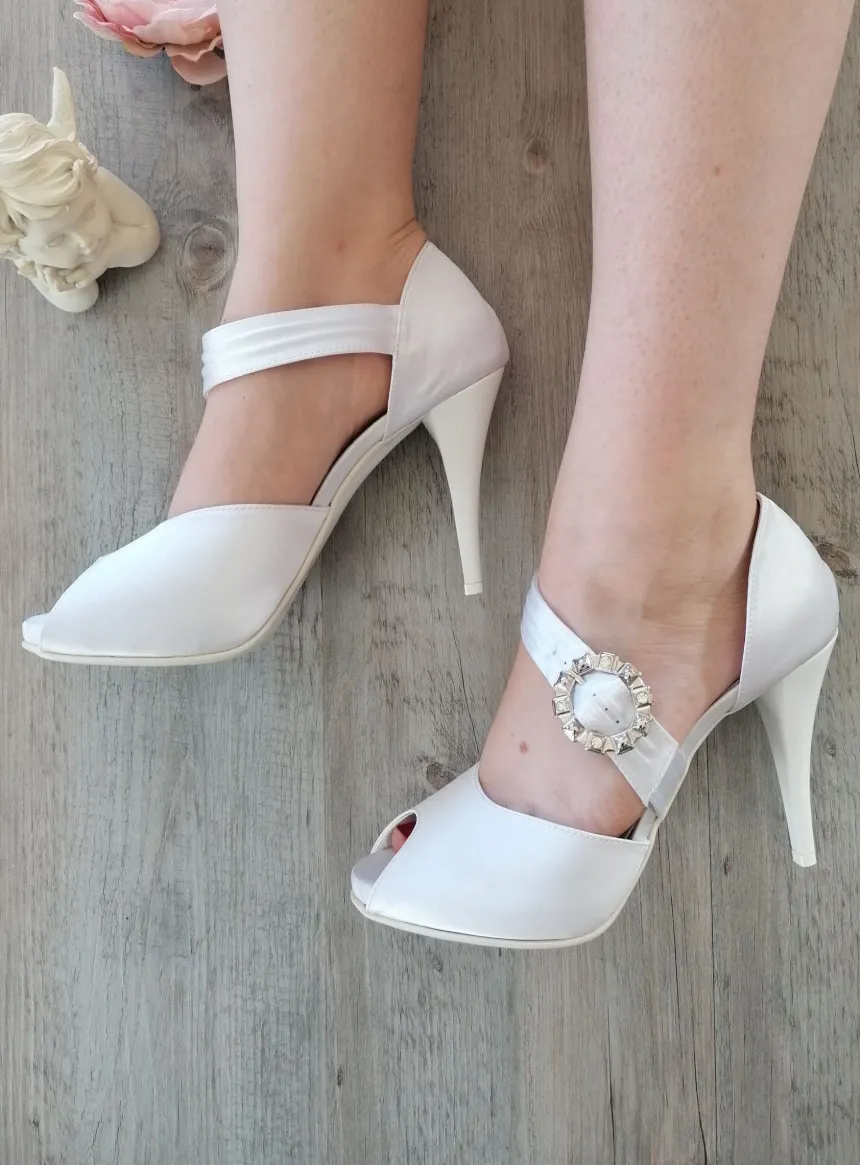Chaussures mariée cérémonie femme lanière et strass