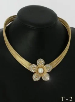 Collier mariage doré avec perle