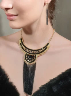 Collier plastron chic + boucles
