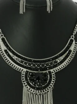 Collier plastron chic + boucles