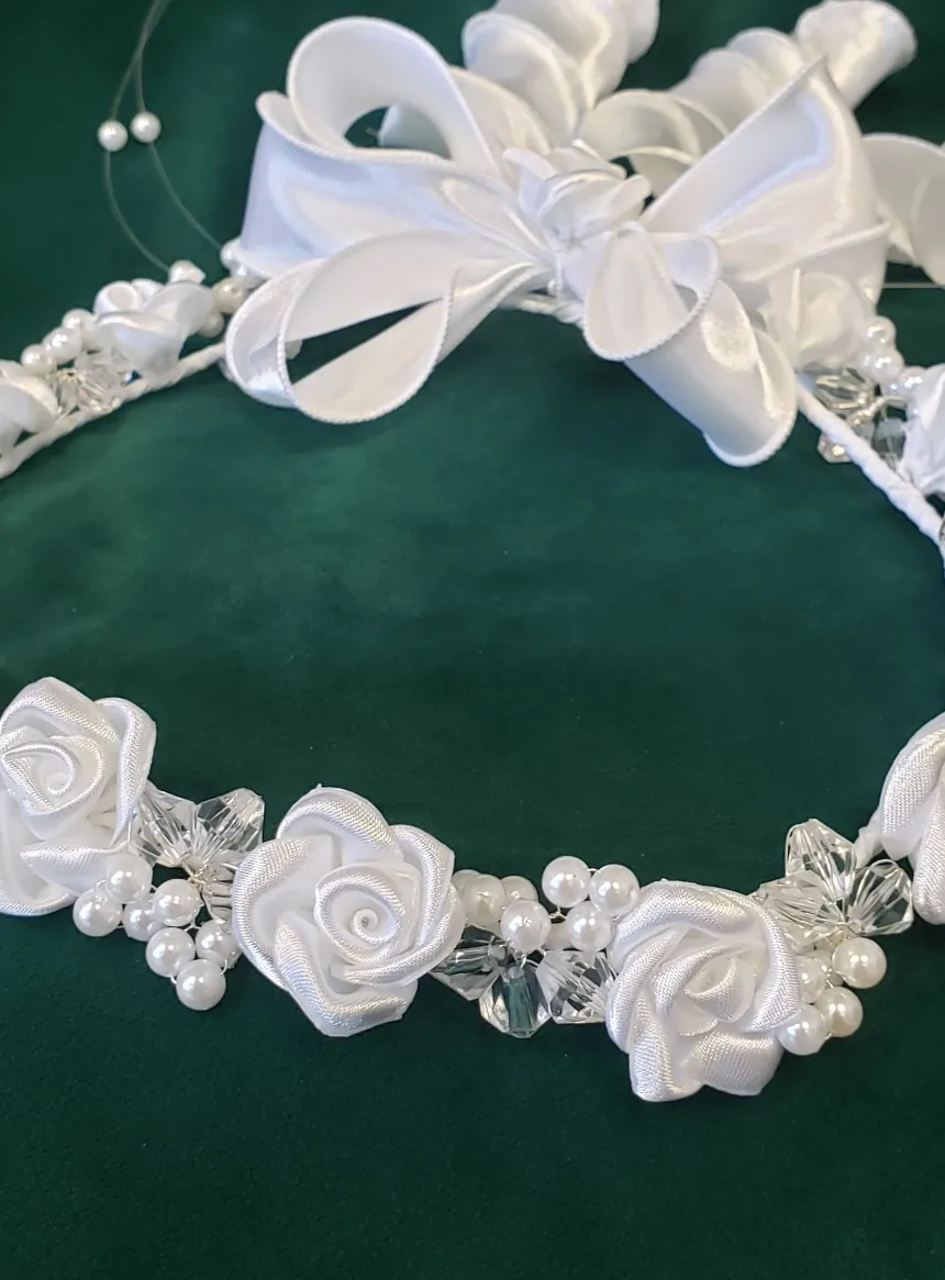 Couronne de fleur avec fleurs Blanc