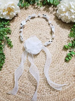Couronne Florale Élégante en Tissu et Organza