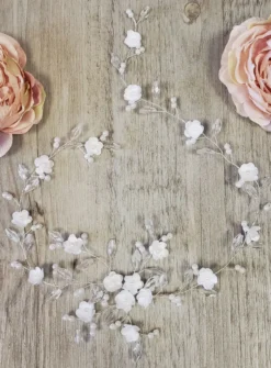 Couronne souple avec fleurs et perles Blanc