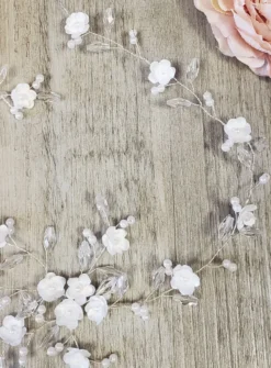 Couronne souple avec fleurs et perles Blanc