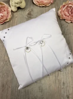 Coussin de mariage pour alliances romantique
