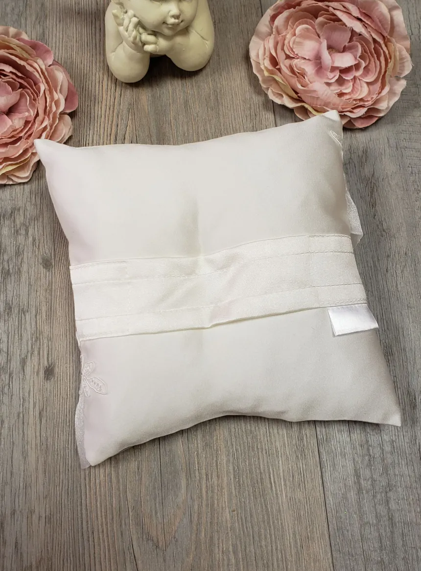 Coussin porte alliance dentelle et organza