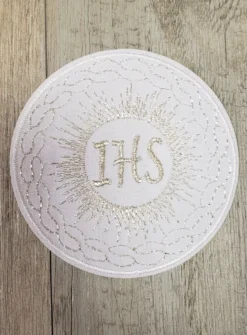 Écusson hostie tissu brodée