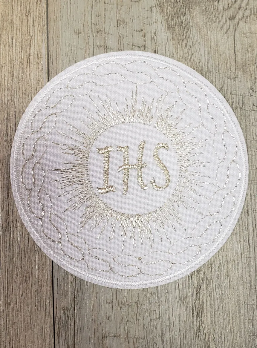 Écusson hostie tissu brodée
