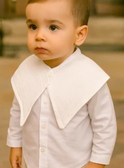 Epaule de baptême : mi lange mi cape en coton de gaze