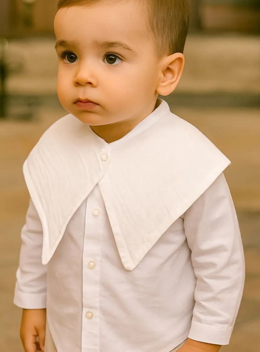 Epaule de baptême : mi lange mi cape en coton de gaze