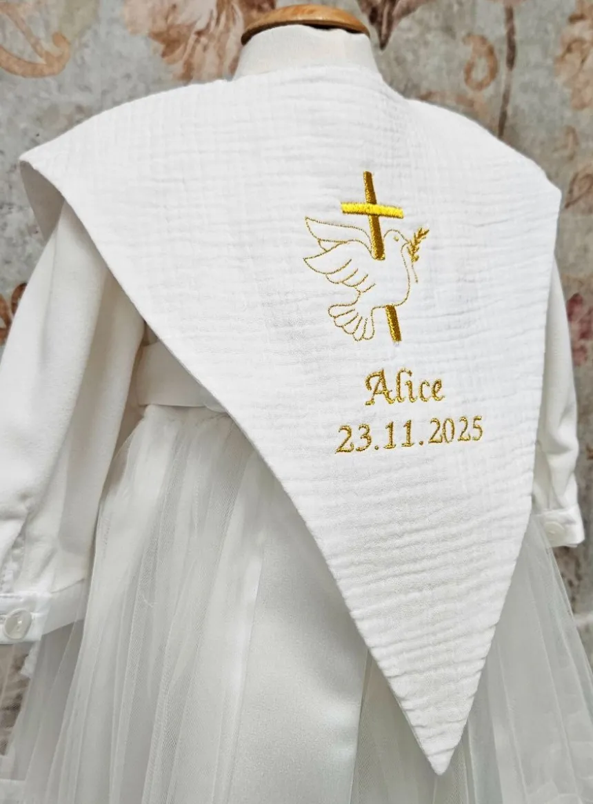 Epaule de baptême : mi lange mi cape en coton de gaze