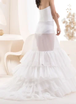 Jupon robe de mariée avec traîne