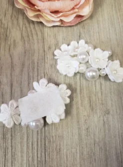 Lot de 2 compositions de fleurs et perles avec velcro Blanc