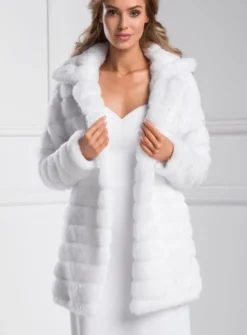 Manteau de mariée en fausse fourrure épaisse