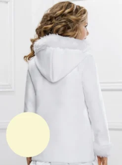 Manteau fille avec pompons